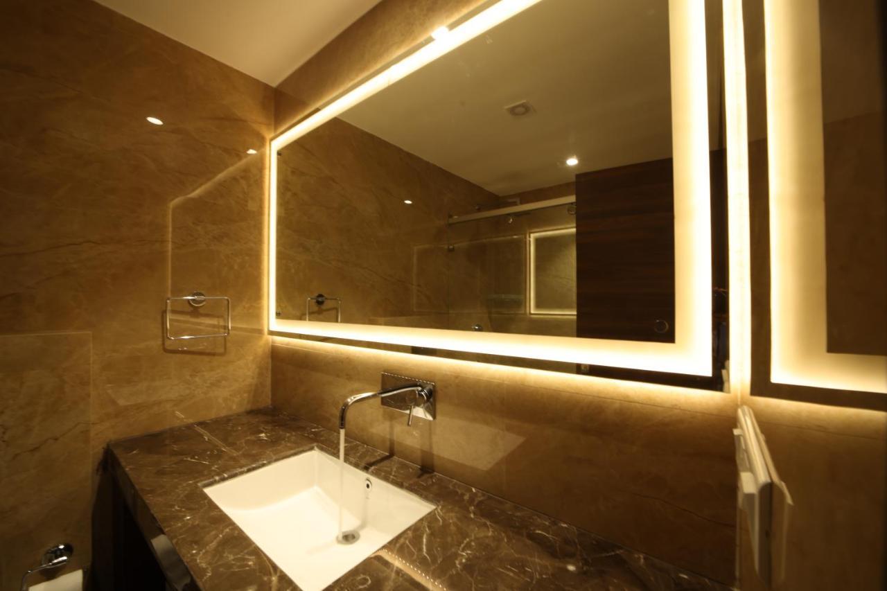Hotel The Vilana A Unit Of Jg Developers Risikés Kültér fotó